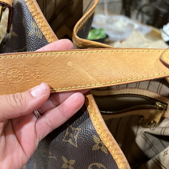 Vintage Louis Vuitton Delightful MM Handbag - Picture 5 of 5